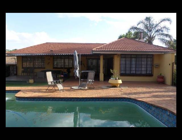 4 BEDROOM HOUSE FOR SALE IN LAMBTON